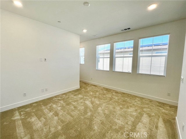 Detail Gallery Image 14 of 29 For 27318 Great Divide Ln, Valencia,  CA 91381 - 4 Beds | 3/1 Baths