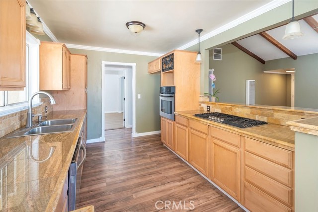 Detail Gallery Image 9 of 35 For 5110 W Avenue M4, Quartz Hill,  CA 93536 - 2 Beds | 2 Baths