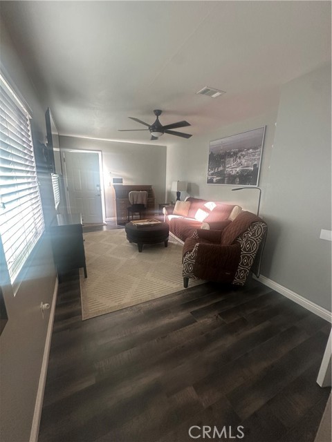 Detail Gallery Image 3 of 10 For 12524 Monte Vista Ave. #B,  Chino,  CA 91710 - 1 Beds | 1 Baths