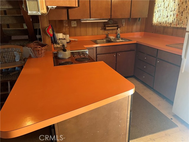 Detail Gallery Image 6 of 40 For 841 Glen View Ln, Twin Peaks,  CA 92391 - 3 Beds | 2 Baths