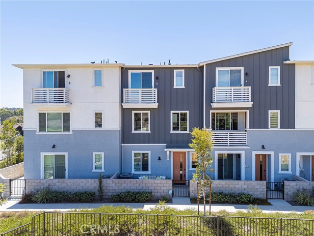 1425 W Sunrise Lane, San Pedro CA: https://media.crmls.org/medias/b07929e4-5a16-4841-9098-fdec4de10202.jpg