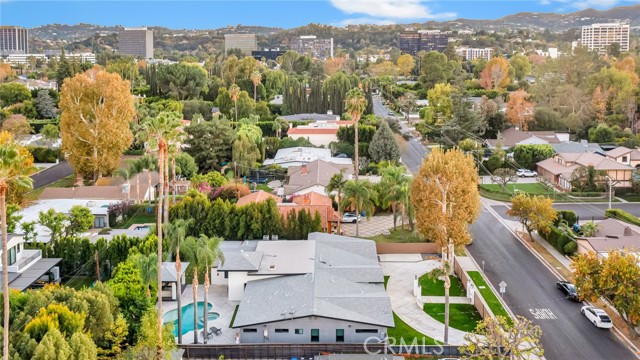 Detail Gallery Image 63 of 64 For 5144 Woodley Ave, Encino,  CA 91436 - 5 Beds | 5/1 Baths