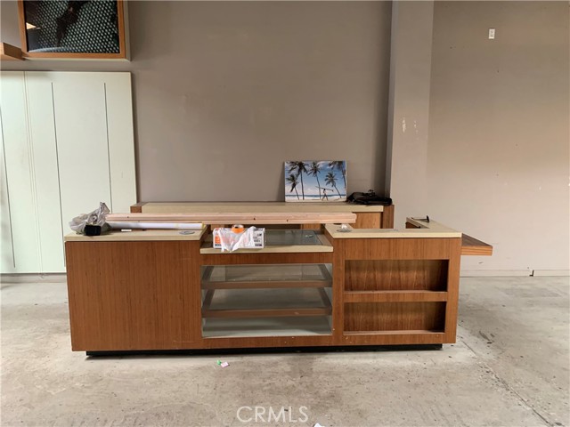 Counter top will come with property lease if wanted