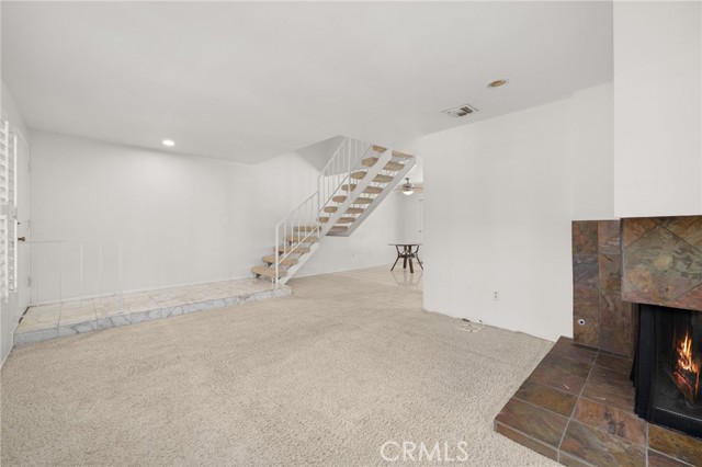 7667 Whitewater Drive, Huntington Beach CA: https://media.crmls.org/medias/b07a7ad3-4d4a-48b3-9381-e72726fd3b78.jpg
