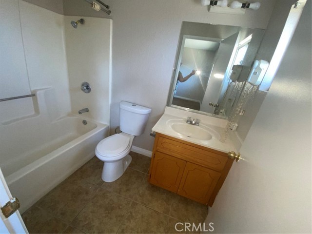 Detail Gallery Image 10 of 18 For 21061 Nisqually Rd #C,  Apple Valley,  CA 92308 - 2 Beds | 2 Baths