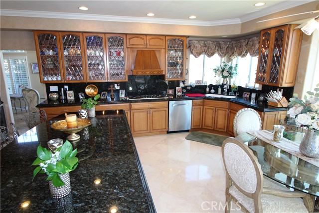 Detail Gallery Image 17 of 55 For 19322 Brushwood Ln, Lake Forest,  CA 92679 - 5 Beds | 3/1 Baths