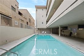 https://media.crmls.org/medias/b07b1ab0-42c5-4b48-85a0-861509a098fa.jpg?preset=X-Large