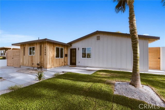 Detail Gallery Image 6 of 75 For 1956 Volk Ave, Long Beach,  CA 90815 - 4 Beds | 3 Baths