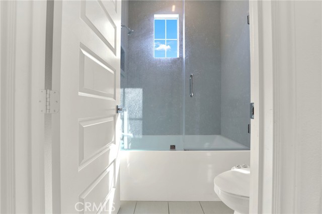 109 Ritual, Irvine CA: https://media.crmls.org/medias/b07b2c44-a1f0-42fb-8598-b5a306835d19.jpg