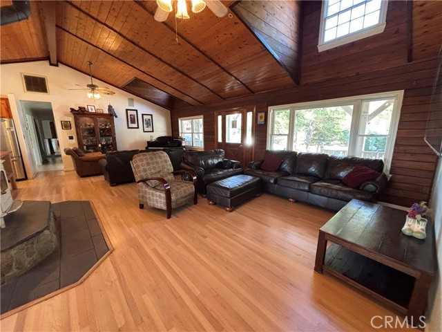 Detail Gallery Image 14 of 28 For 20791 Rio Linda, Temecula,  CA 92590 - 4 Beds | 2 Baths