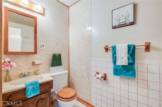 Detail Gallery Image 18 of 33 For 4335 Knoxville, Lakewood,  CA 90713 - 3 Beds | 2 Baths