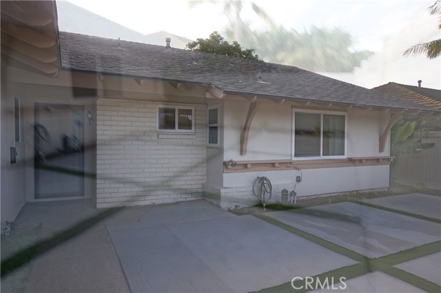 Detail Gallery Image 11 of 32 For 19602 Roderick Ln, Huntington Beach,  CA 92646 - 4 Beds | 2 Baths