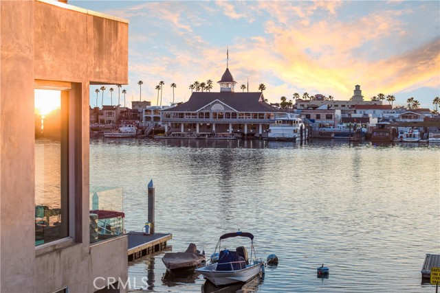 Detail Gallery Image 41 of 50 For 512 S Bay Front, Newport Beach,  CA 92662 - 3 Beds | 2/1 Baths