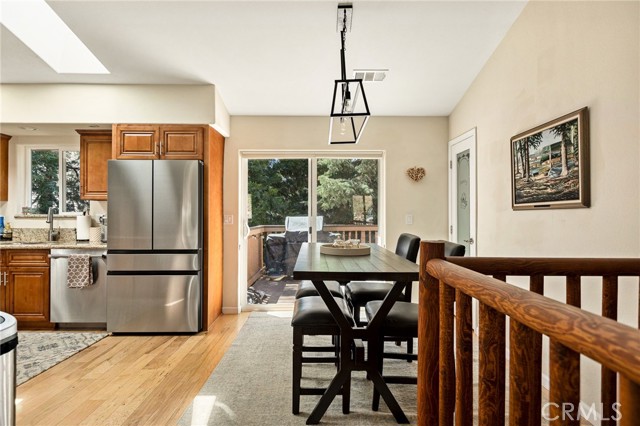 Detail Gallery Image 5 of 30 For 434 Klamath Dr, Lake Arrowhead,  CA 92352 - 4 Beds | 2/1 Baths