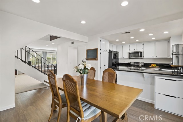 Detail Gallery Image 11 of 47 For 1693 N Mountain #D,  Upland,  CA 91784 - 3 Beds | 2/1 Baths