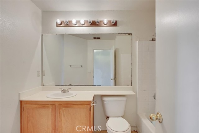 1712 Cattail Drive, Marysville CA: https://media.crmls.org/medias/b07cceb7-541a-48aa-963b-a51ca820b622.jpg