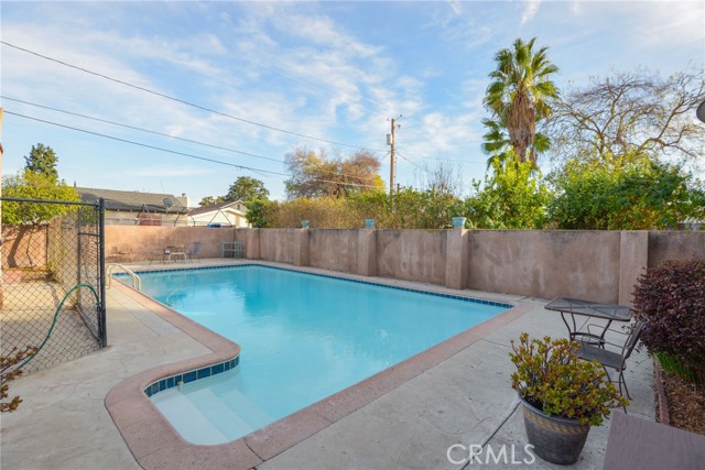 Detail Gallery Image 16 of 20 For 1834 N Avon St, Burbank,  CA 91505 - 3 Beds | 1 Baths