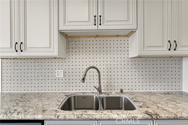 5403 Newcastle Avenue photo 24