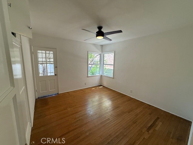 Detail Gallery Image 10 of 32 For 828 E Cypress Ave, Burbank,  CA 91501 - 3 Beds | 2 Baths
