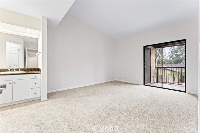 25641 Indian Hill Lane, Laguna Hills CA: https://media.crmls.org/medias/b07f7e4c-a5f6-4921-bb66-b6abba4f918c.jpg
