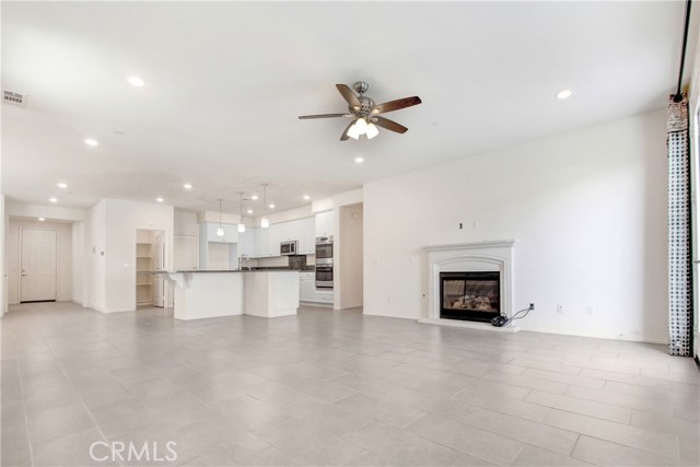 Detail Gallery Image 6 of 21 For 5594 Skimmer Dr, Jurupa Valley,  CA 91752 - 5 Beds | 3 Baths