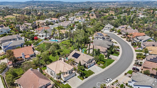 Detail Gallery Image 32 of 34 For 25792 Maple View Dr, Laguna Hills,  CA 92653 - 5 Beds | 3/1 Baths