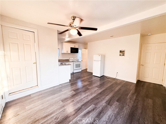 1746 W 82nd Street, Los Angeles CA: https://media.crmls.org/medias/b0822438-6b63-4e4f-874d-b947a3659100.jpg