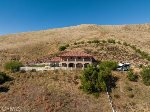 Detail Gallery Image 2 of 75 For 13560 Sego Rd., Agua Dulce,  CA 91390 - 3 Beds | 2 Baths