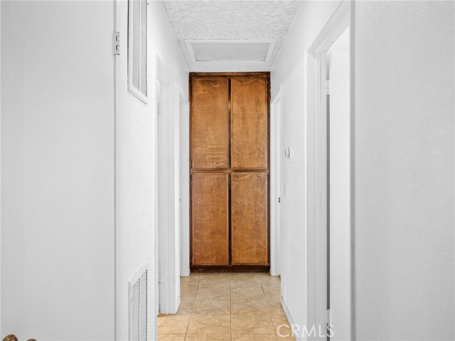 Detail Gallery Image 16 of 35 For 15476 Pahute St, Victorville,  CA 92395 - 3 Beds | 2 Baths