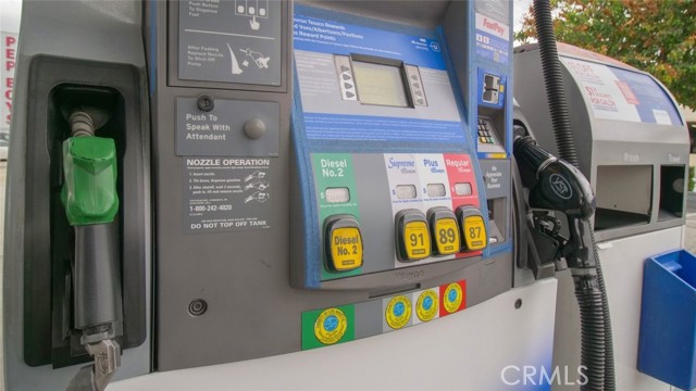 250 Atlantic Boulevard, East Los Angeles CA: https://media.crmls.org/medias/b0838aa8-7253-417b-9ea7-c462f3fc013c.jpg
