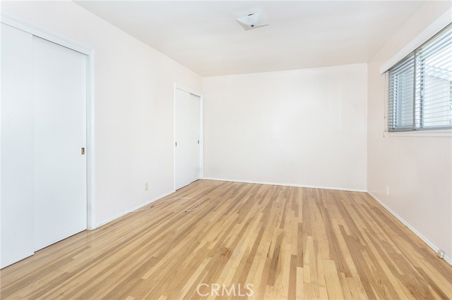 10436 Columbus Avenue photo 17