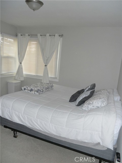 3071 N Crescent Avenue, San Bernardino CA: https://media.crmls.org/medias/b0842d53-79ab-4511-954e-4bba98b69fec.jpg