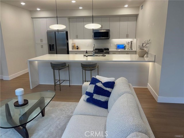 Detail Gallery Image 2 of 12 For 16175 Dawn Way #108,  Tustin,  CA 92782 - 1 Beds | 1/1 Baths