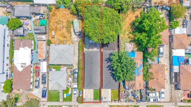 1964 E 114th Street, Los Angeles CA: https://media.crmls.org/medias/b08550b1-ca47-4df2-b9b1-b9dccc33c2f1.jpg