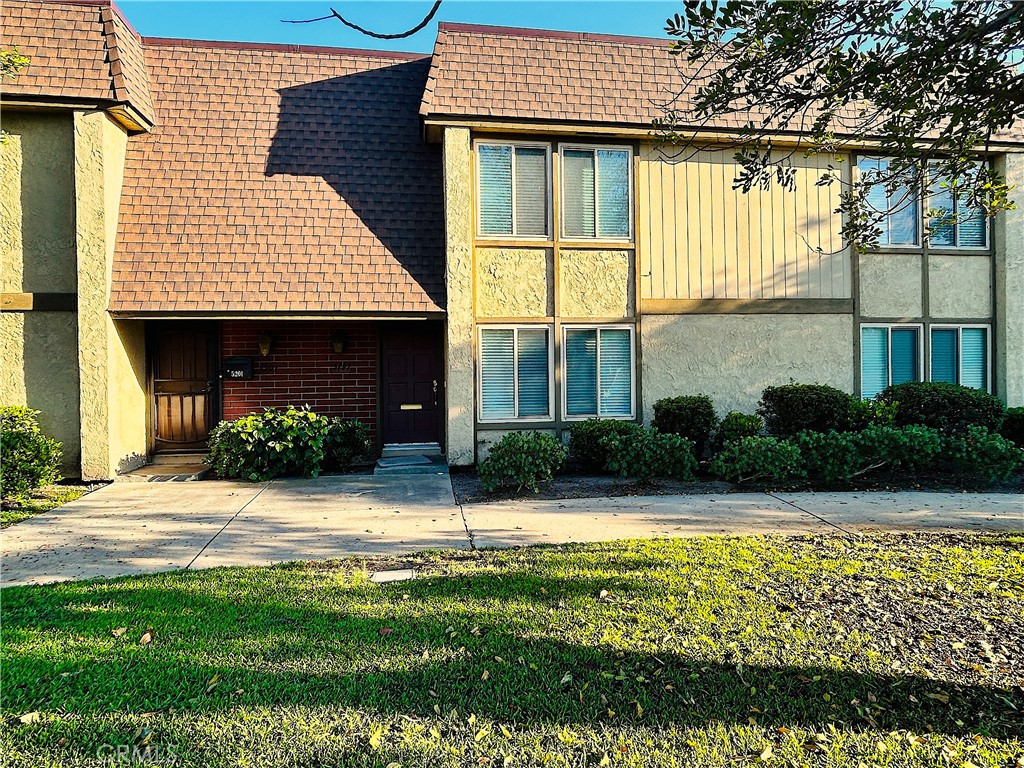 5197 BANBURY Circle