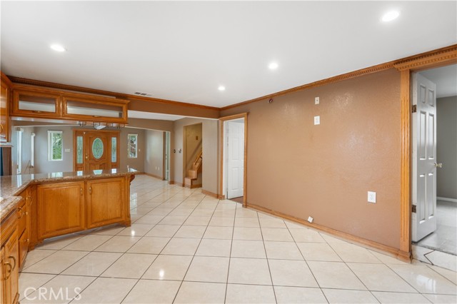2516 Alcazar Street, Los Angeles CA: https://media.crmls.org/medias/b085fe45-76c7-4a4f-bb0d-17fd049aea8d.jpg