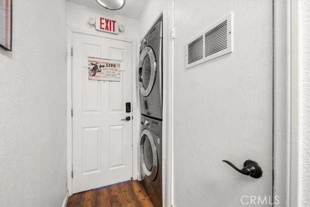 Detail Gallery Image 18 of 24 For 760 Blue Jay #1,  Big Bear Lake,  CA 92315 - 3 Beds | 3 Baths