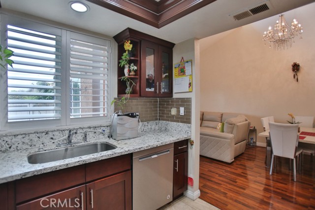 Detail Gallery Image 19 of 30 For 3900 W Hazard Ave #B,  Santa Ana,  CA 92703 - 2 Beds | 2/1 Baths