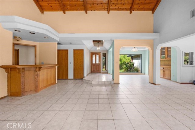 6710 Golden State Boulevard, Madera CA: https://media.crmls.org/medias/b08618f4-e980-4edb-b777-26d4dc0e5f71.jpg