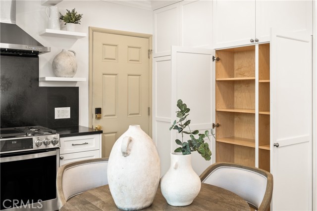309 15th Street, Seal Beach CA: https://media.crmls.org/medias/b086be7a-5fa2-41fc-a935-7aeb37cf49f8.jpg