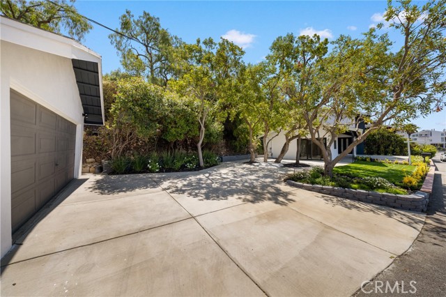 12284 Circula Panorama, Santa Ana CA: https://media.crmls.org/medias/b086c79d-35dd-4296-afd5-f44c73e4b211.jpg