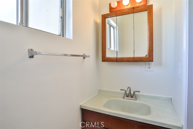 Detail Gallery Image 32 of 40 For 13611 Rockenbach St, Baldwin Park,  CA 91706 - 3 Beds | 1/1 Baths