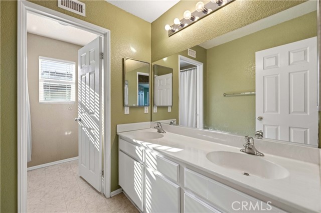 Detail Gallery Image 32 of 43 For 1549 Thomas Dr, Lancaster,  CA 93535 - 4 Beds | 3 Baths