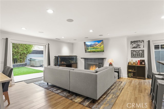 Detail Gallery Image 8 of 36 For 515 Traverse Dr, Costa Mesa,  CA 92626 - 4 Beds | 3 Baths