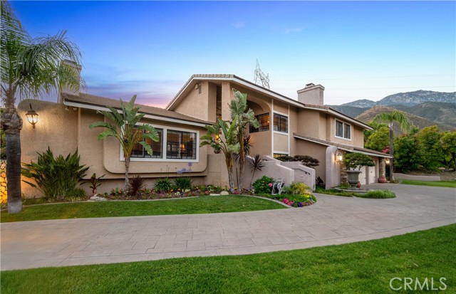 2565 Cliff Rd, Upland CA: https://media.crmls.org/medias/b087b448-960b-4105-8240-ceae308506d5.jpg