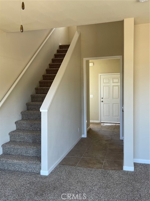 Detail Gallery Image 1 of 1 For 1978 Bluffs Dr, Oroville,  CA 95965 - 3 Beds | 2/1 Baths