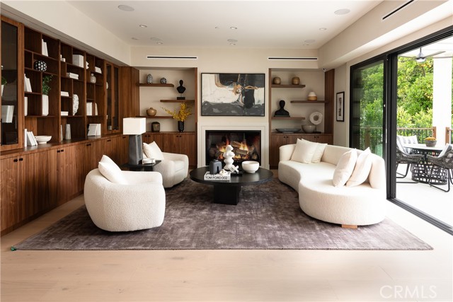 4140 Sunnyslope Avenue, Sherman Oaks CA: https://media.crmls.org/medias/b087df5c-e287-4f88-9415-6b3c8805de59.jpg