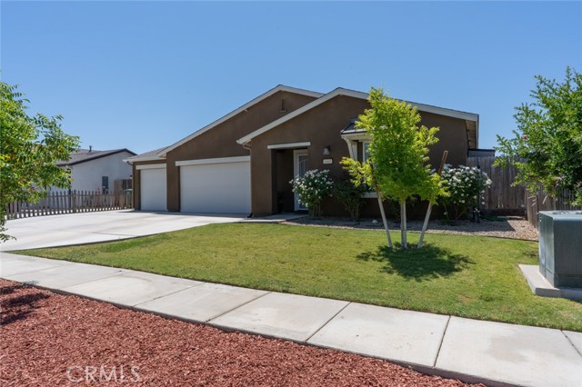 Detail Gallery Image 10 of 58 For 1807 Patricia Ct, Los Banos,  CA 93635 - 4 Beds | 3 Baths