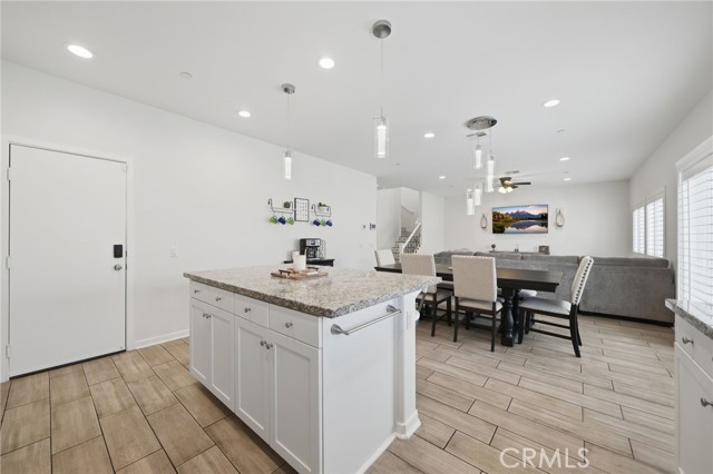Detail Gallery Image 19 of 41 For 24318 Red Spruce, Murrieta,  CA 92562 - 3 Beds | 2/1 Baths