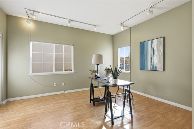 Detail Gallery Image 13 of 27 For 24164 Calle Artino, Murrieta,  CA 92562 - 3 Beds | 2 Baths